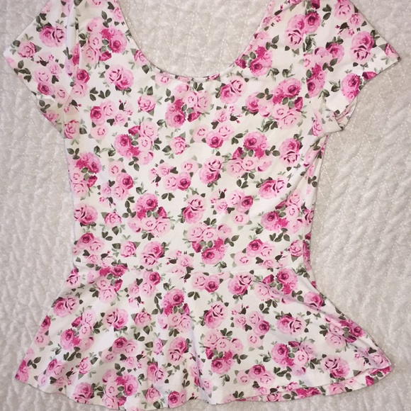 Pink Floral ruffled shirt - Picture 1 of 4